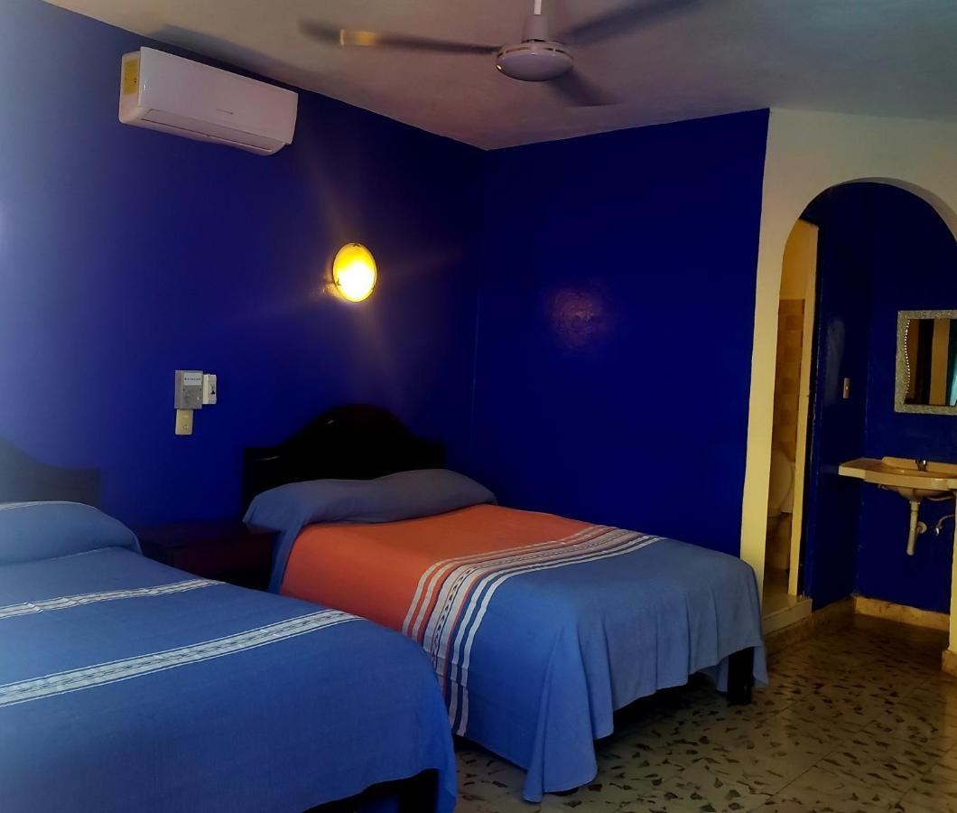 D Margo Hotel Плая дел Кармен Екстериор снимка