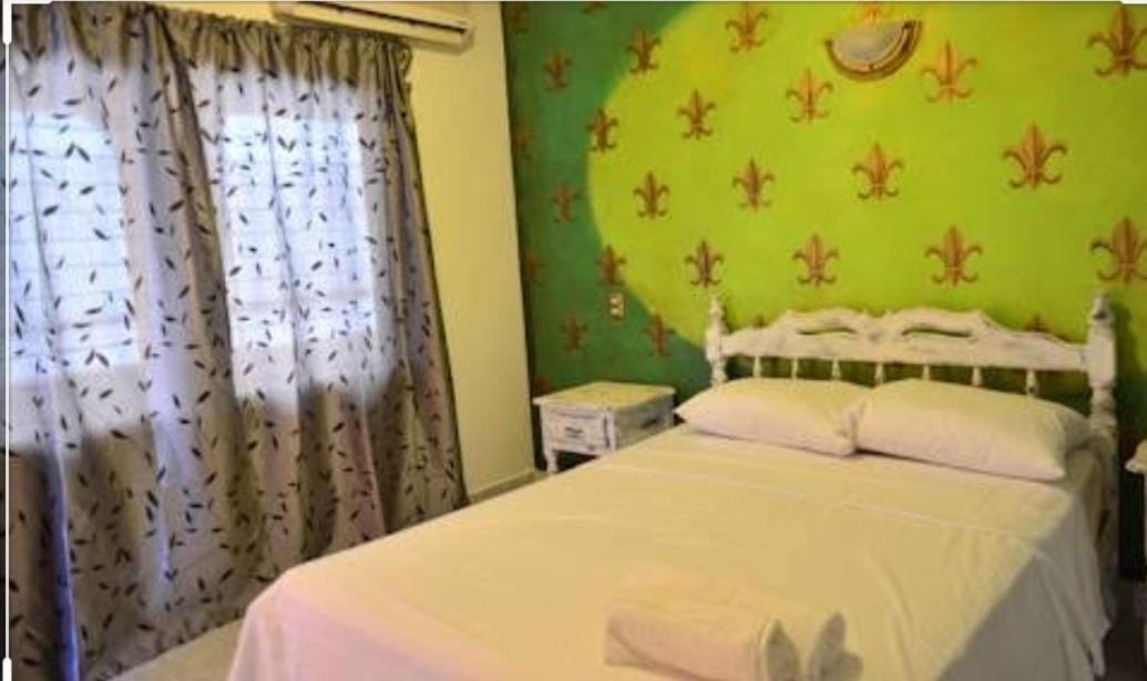 D Margo Hotel Плая дел Кармен Екстериор снимка